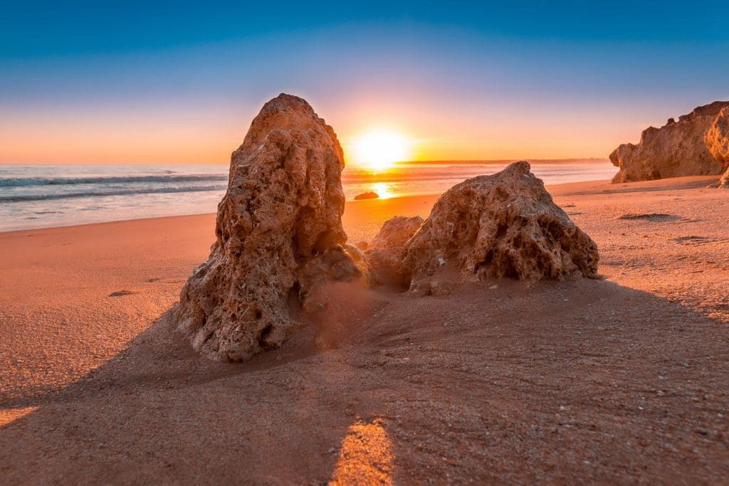 Playa del Alentejo como una de las opciones de playa en las escapadas de Semana Santa por Portugal.