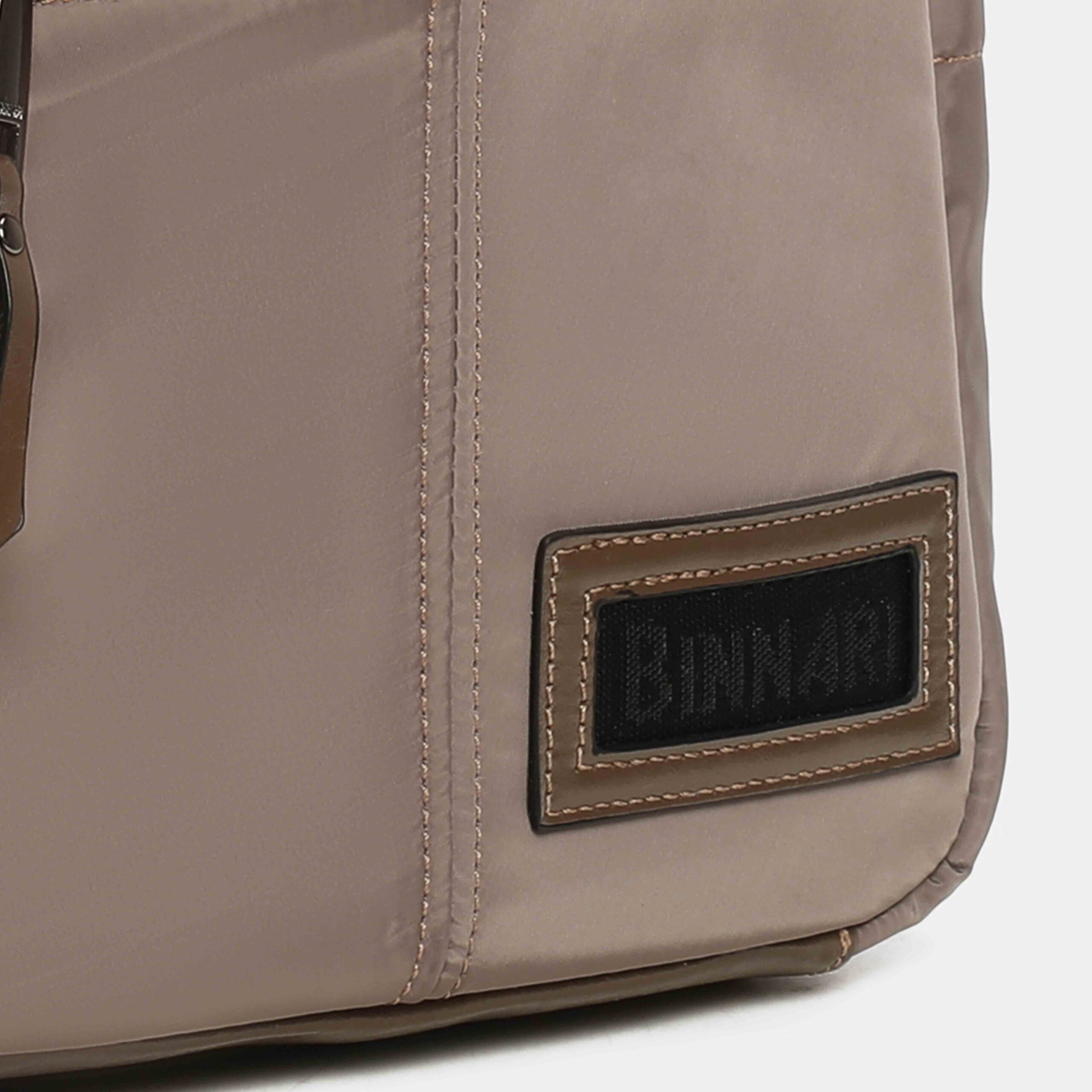 mochila-alina-20692-taupe-binnari-d