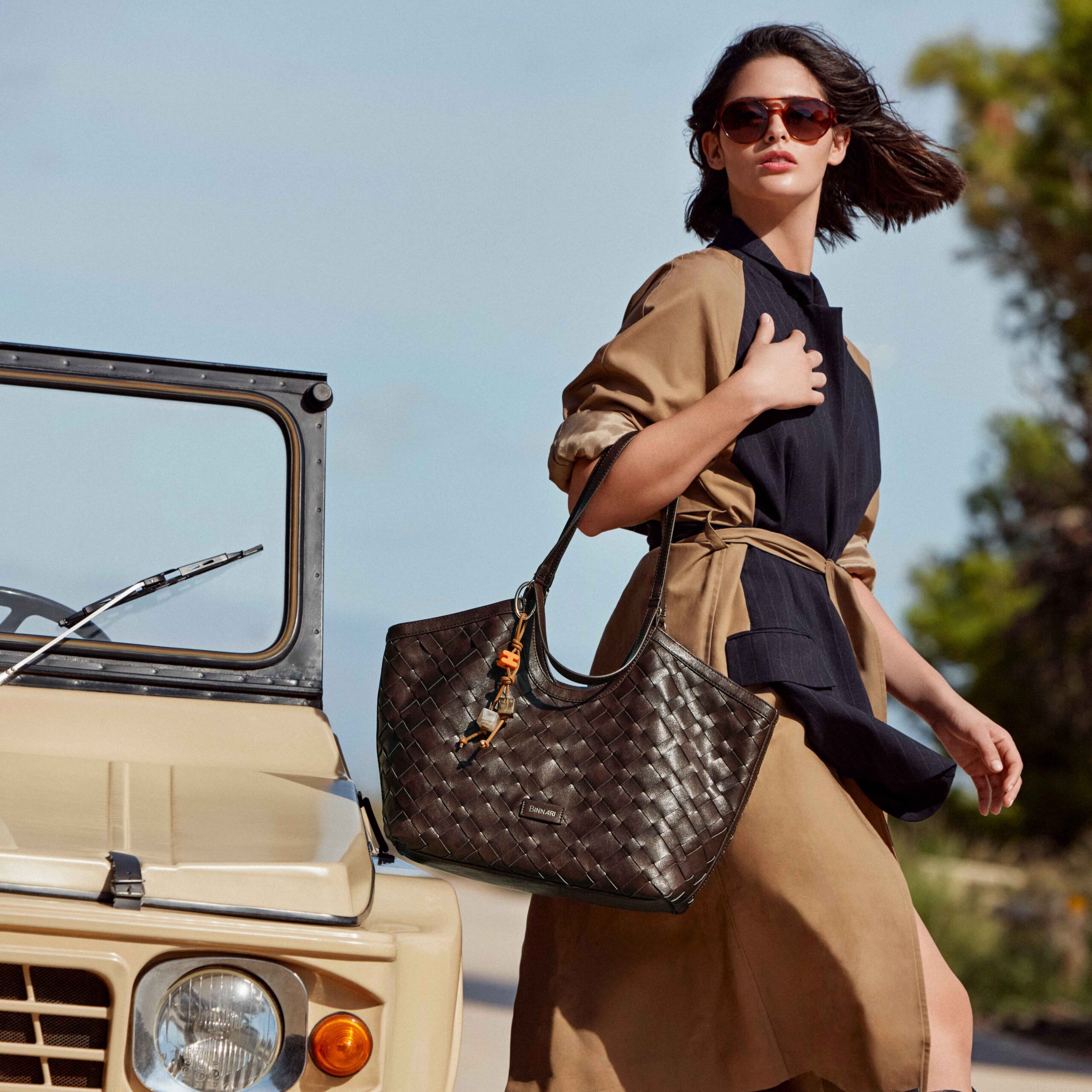 bolso-dos-asas-alba-20920-moka-binnari-modelo