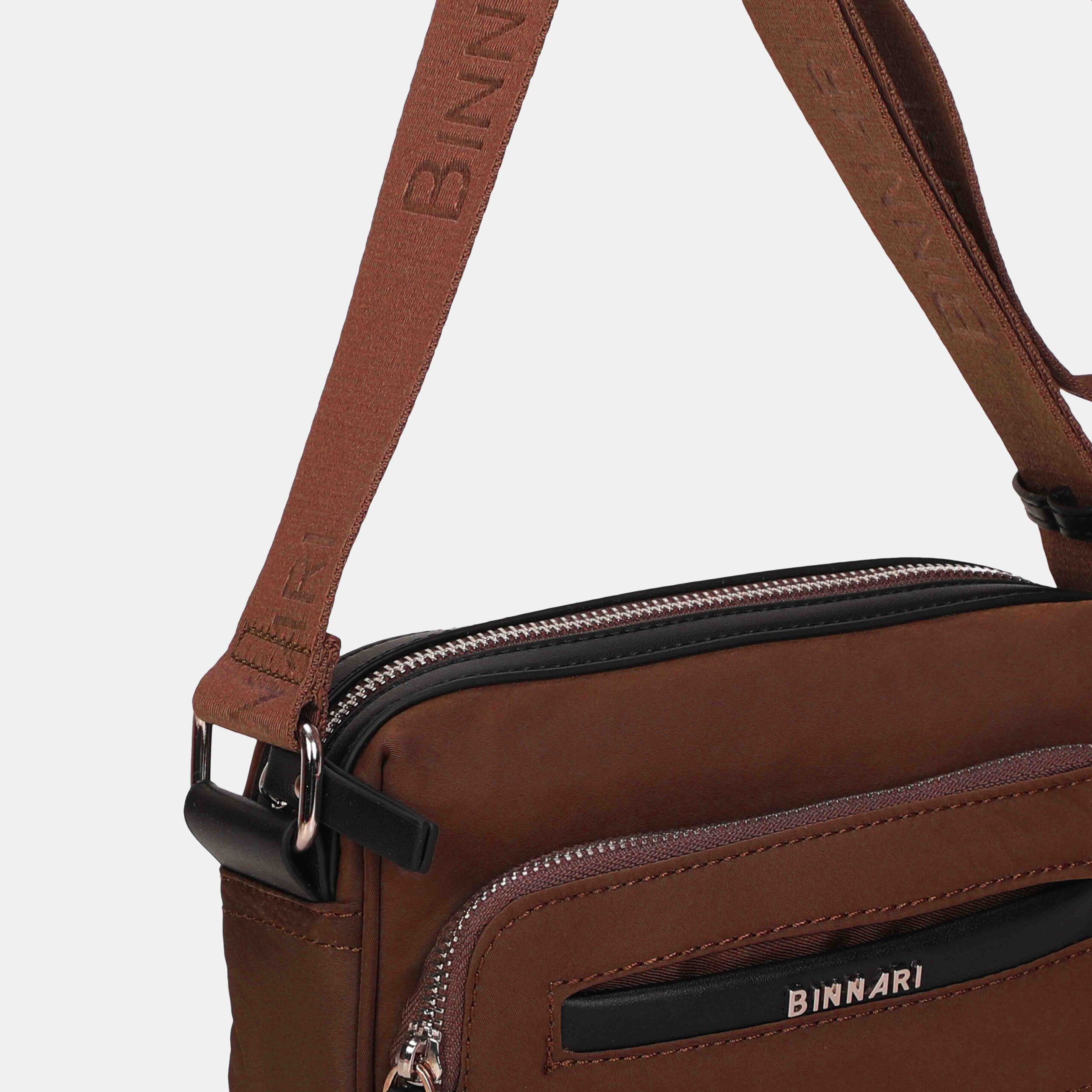 bolso-bandolera-pequeña-aspen-21220-castaña-binnari-d
