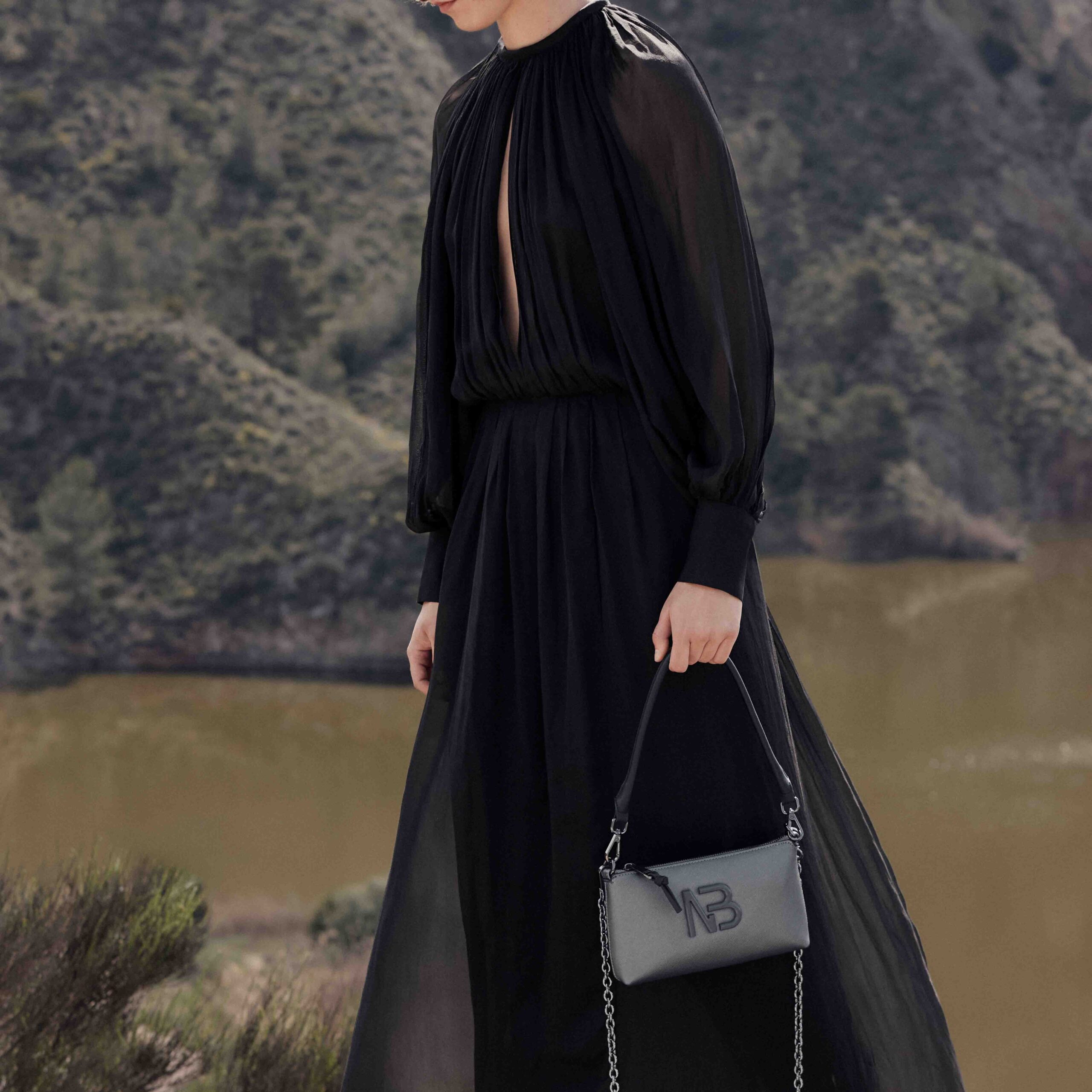 bolso-bandolera-ronda-21380-acero-binnari-modelo