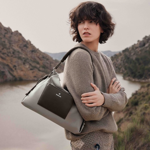 Oslo shoulder bag