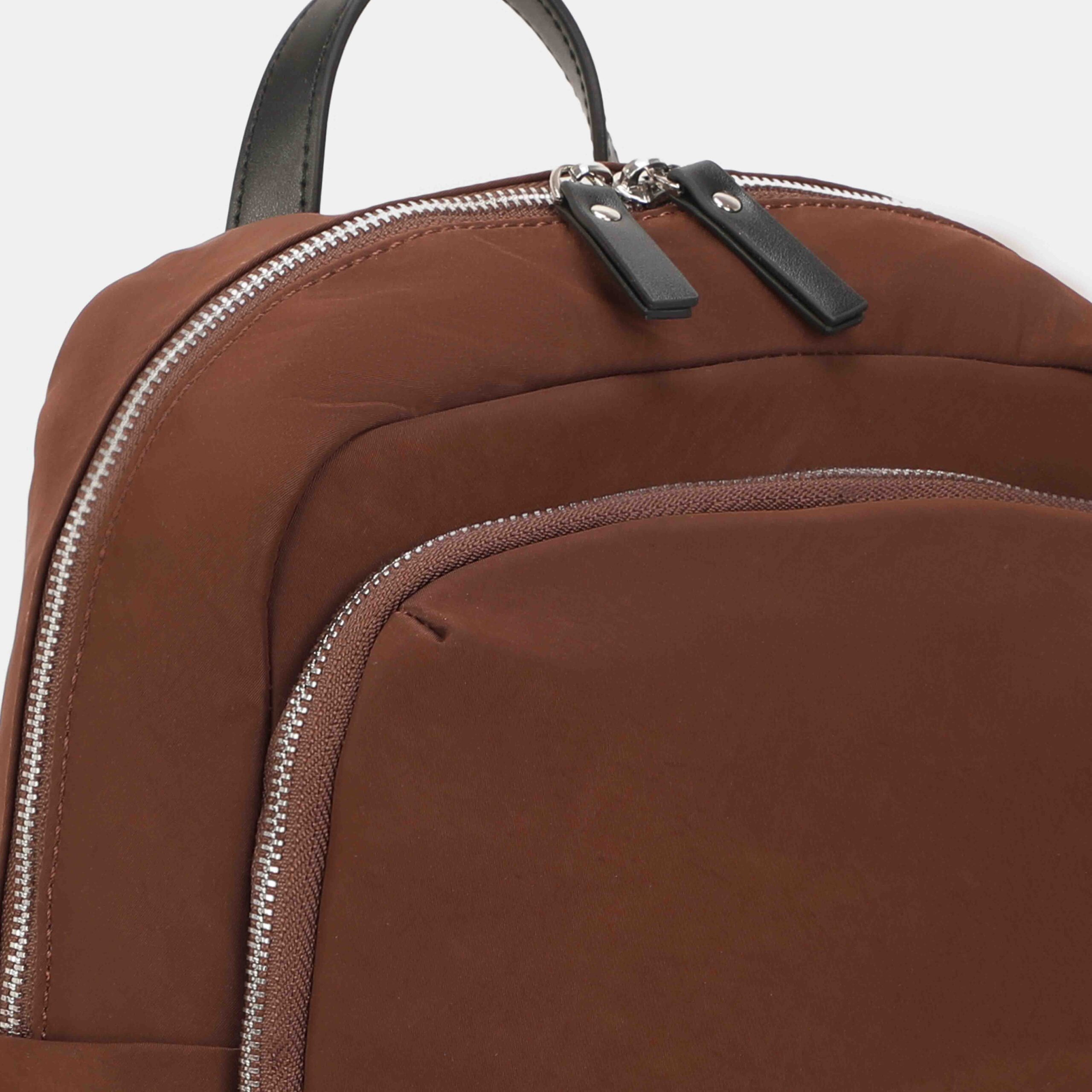 mochila-aspen-21222-castaña-binnari-d